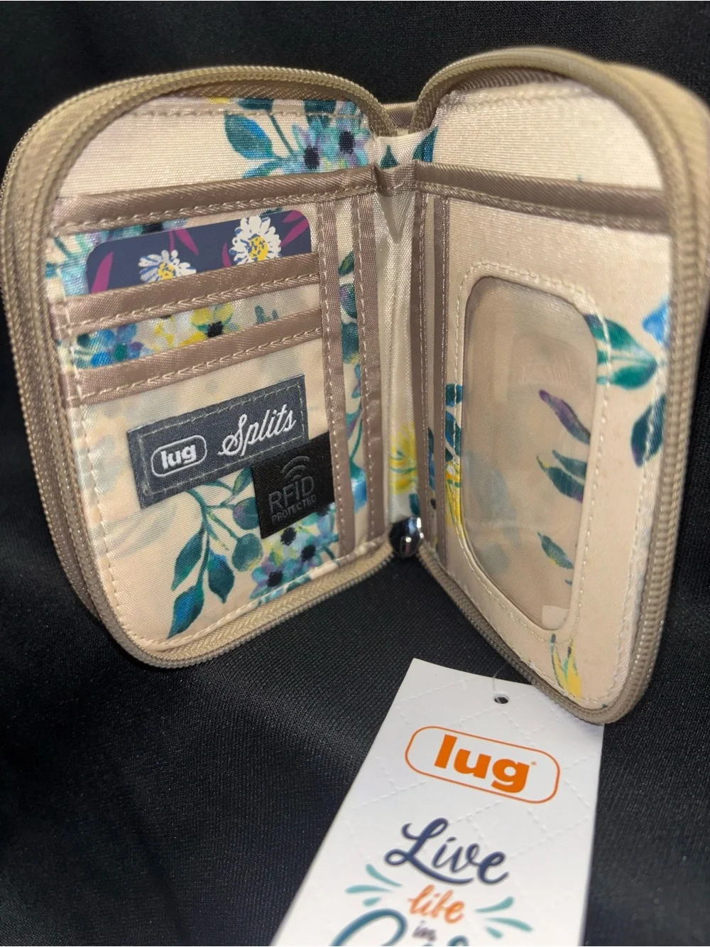 NWT Lug SPLITS Wallet in SAND with BOUQUET CREAM Lining